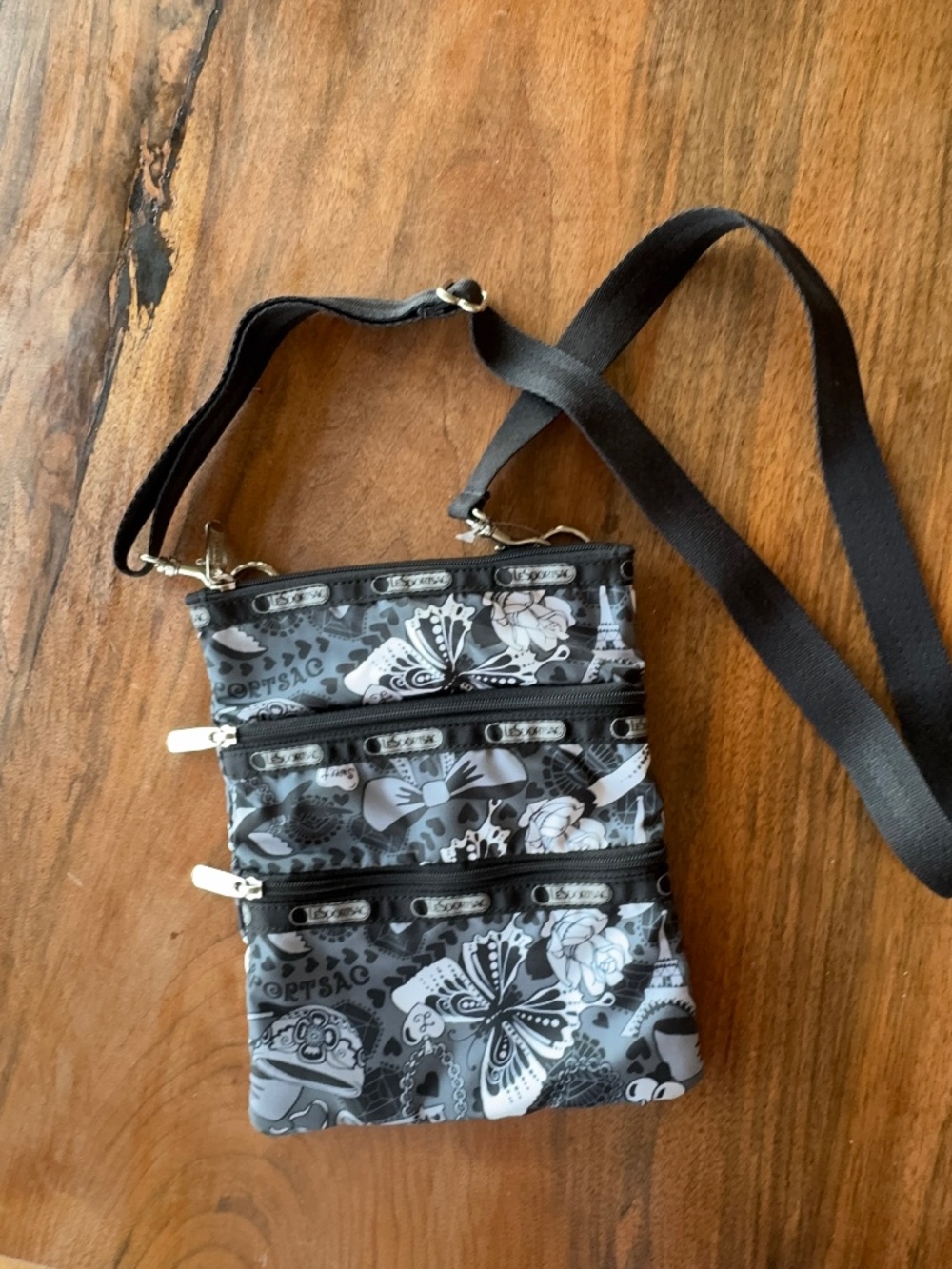 LeSportsac "Roses N Bows" 3-Zip Crossbody Bag - Like New!